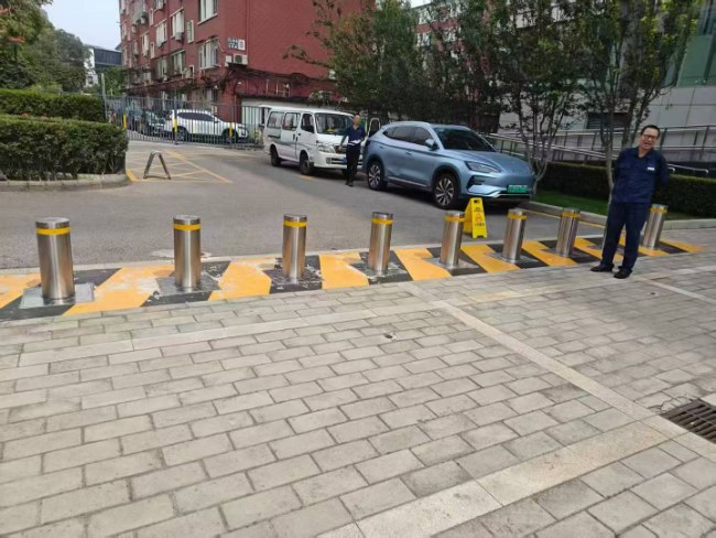 液压升降柱为何成为校园 “标配”